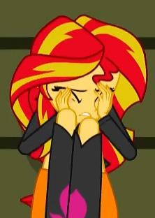222px x 312px - Sunset Shimmer Lends Pinkie Pie the Wrong Thumb Drive ...